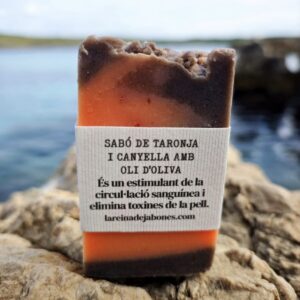 Jabón aromático de naranja y canela